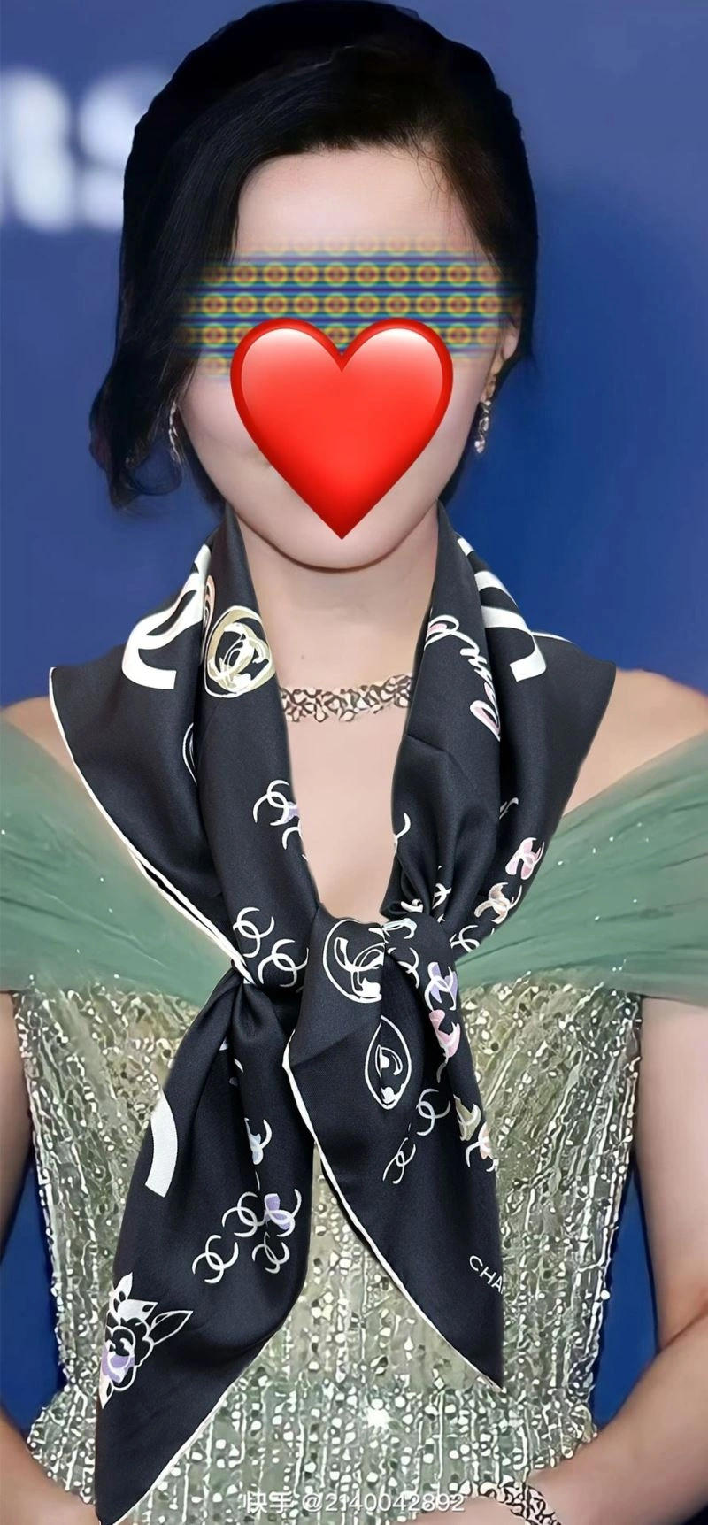 Sleek Chanel Scarf 272005