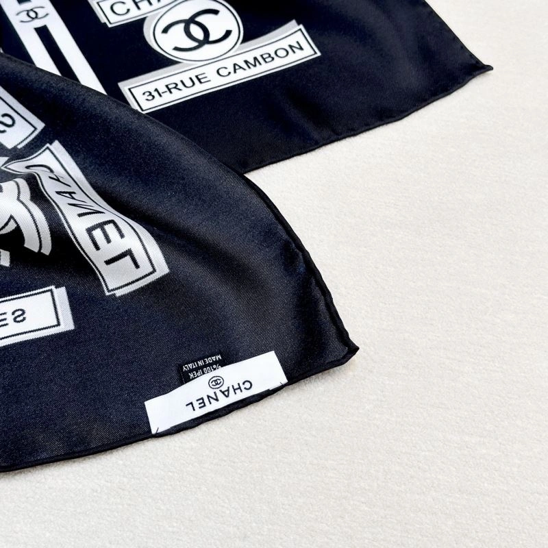 Unique Chanel Scarf 271995