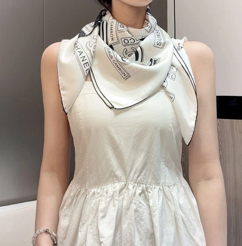 Chanel Scarf Supportive 272024