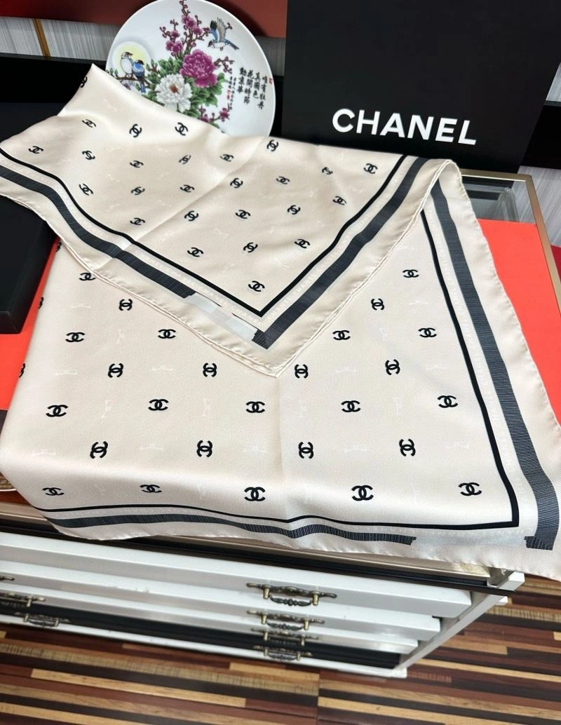 Chanel Scarf Sophisticated 271994