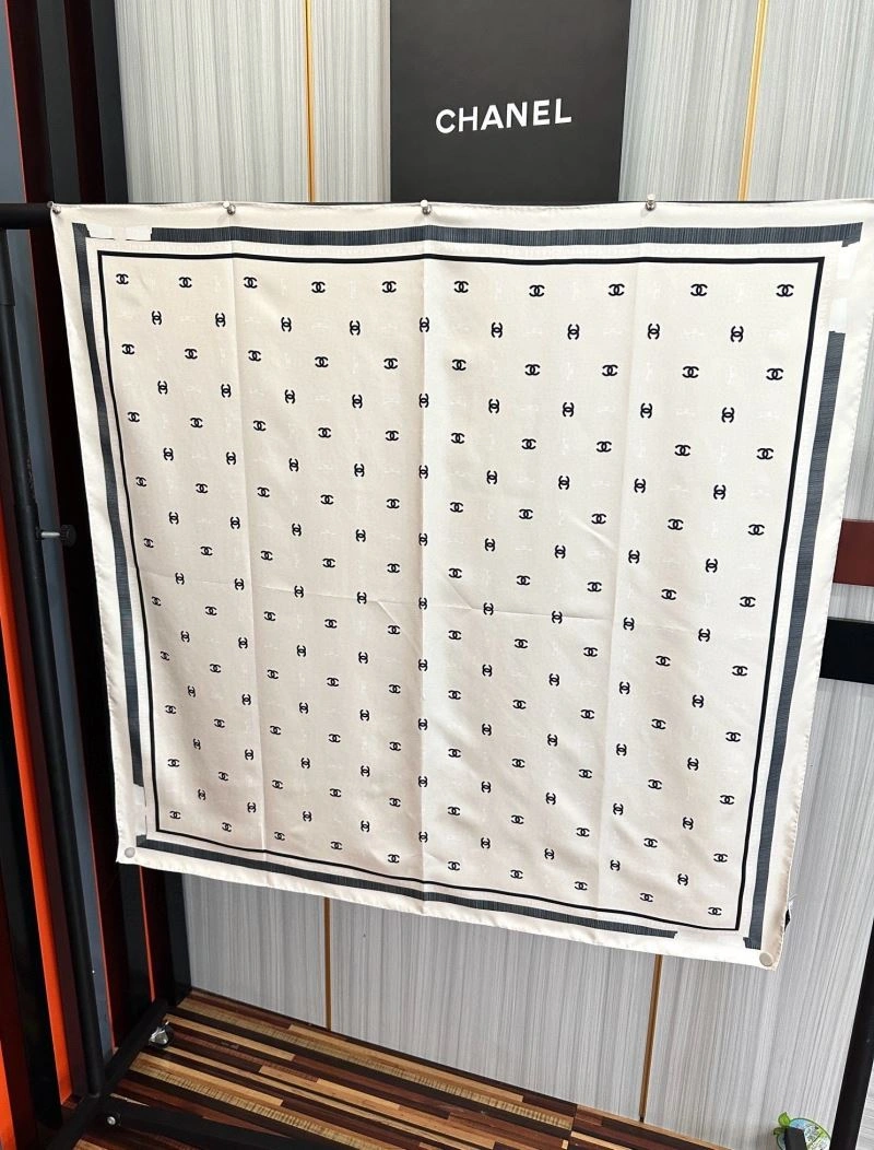 Chanel Scarf Sophisticated 271994