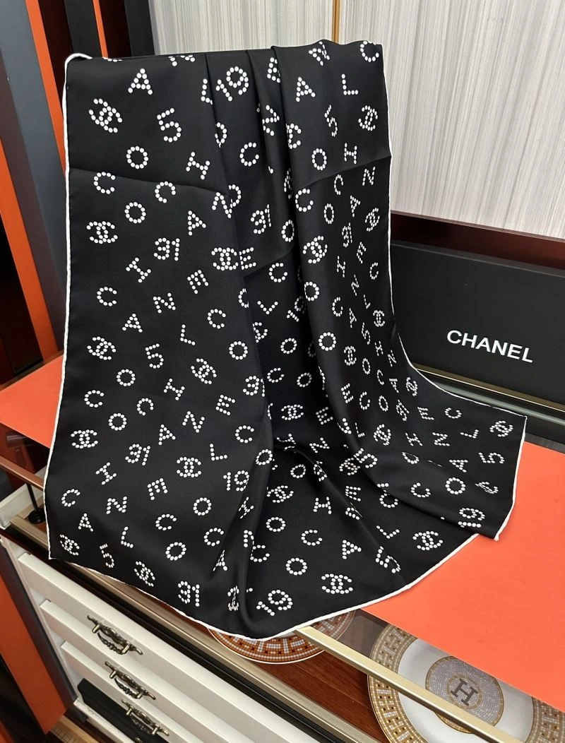 TechFriendly Chanel Scarf 272017