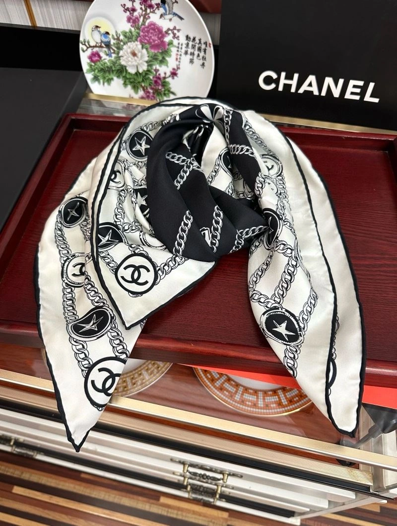Chanel Scarf TechFriendly 271997