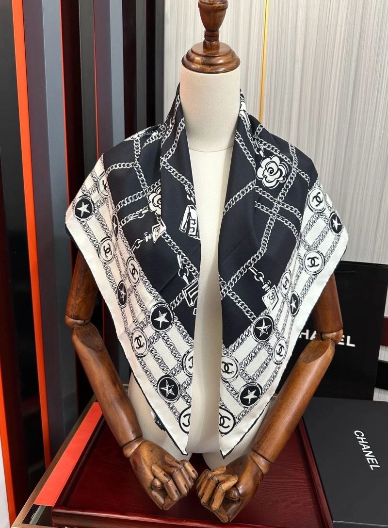 Chanel Scarf TechFriendly 271997