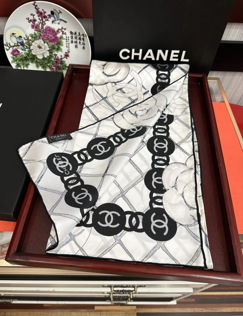 Chanel Scarf Casual 271990