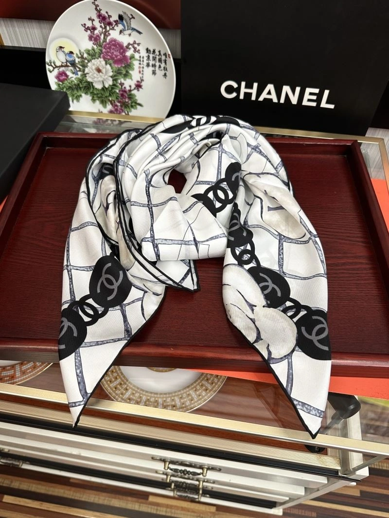 Chanel Scarf Casual 271990