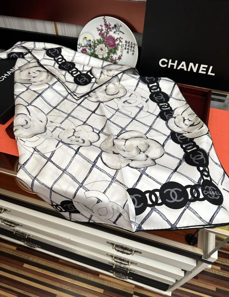Chanel Scarf Casual 271990