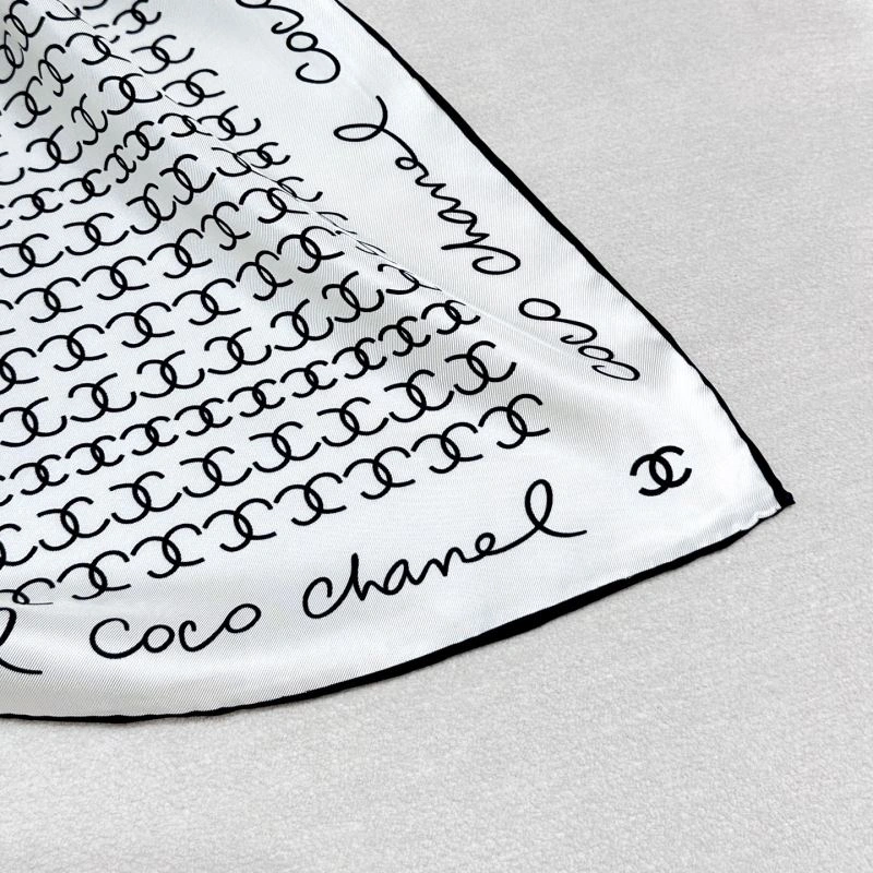 Chanel Scarf Snug 271988