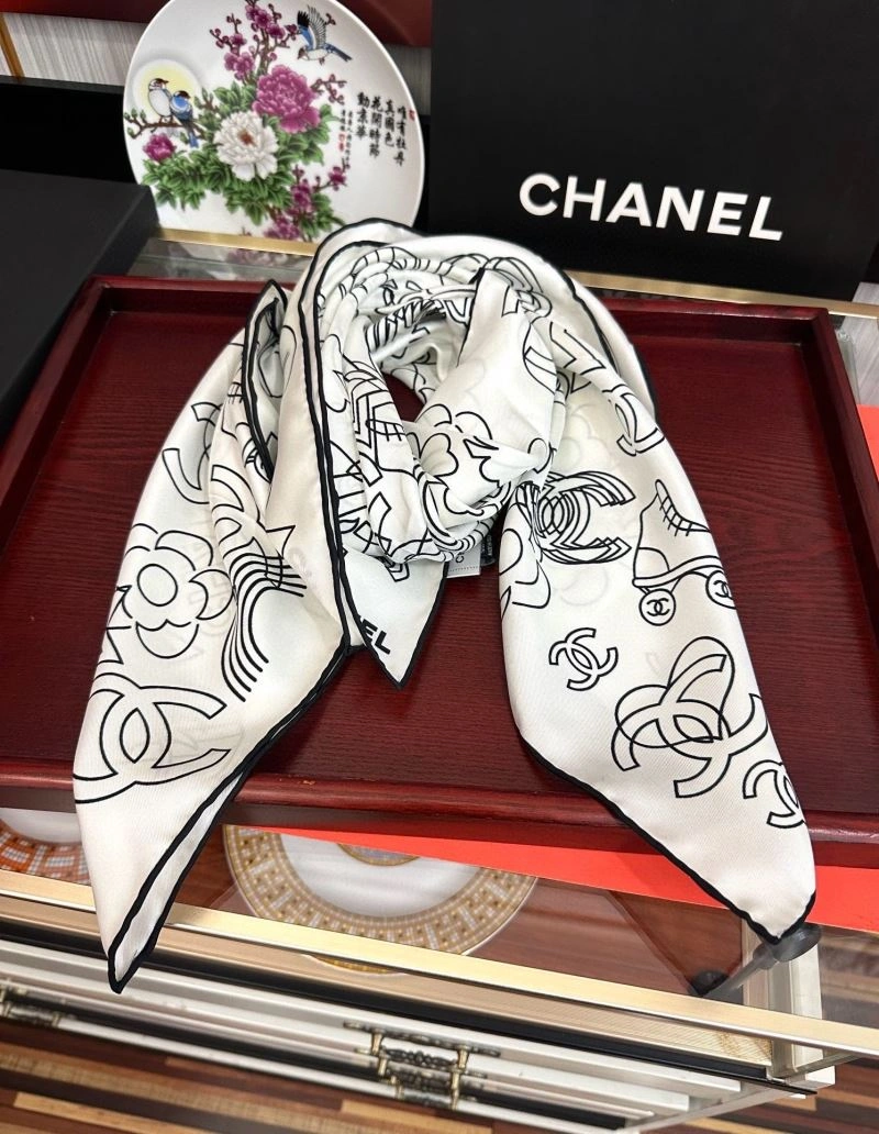 Compact Chanel Scarf 271958