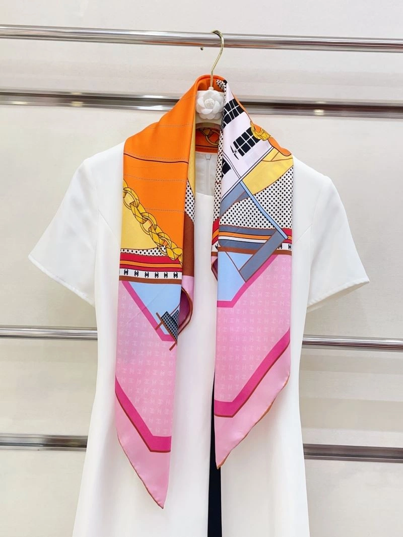 Chic Chanel Scarf 271973