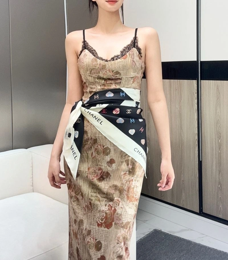 Refined Chanel Scarf 271974