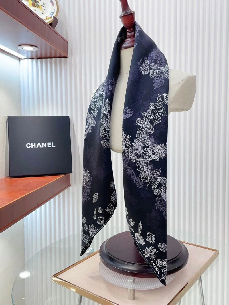 Versatile Chanel Scarf 271926