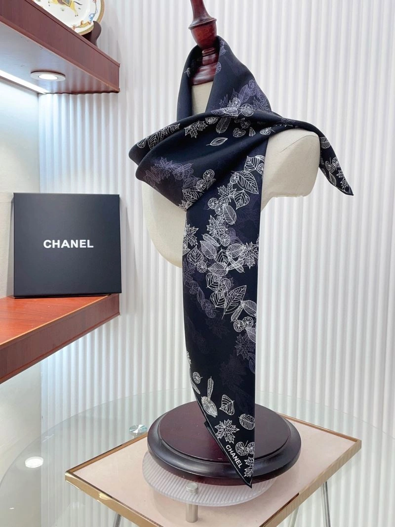 Versatile Chanel Scarf 271926
