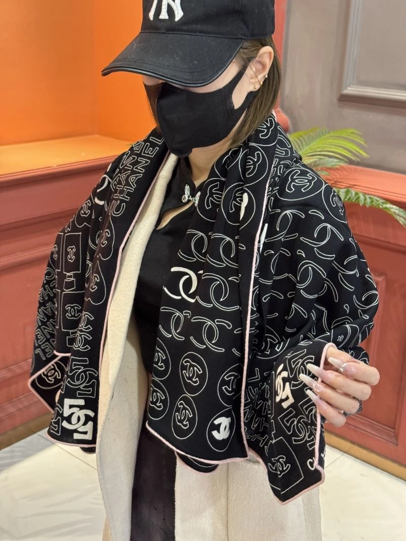 Functional Chanel Scarf 271915