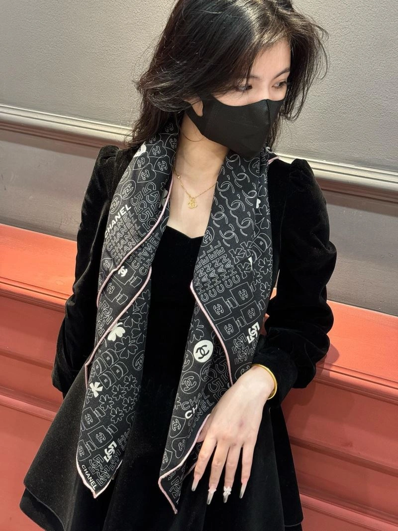 Chic Chanel Scarf 271939
