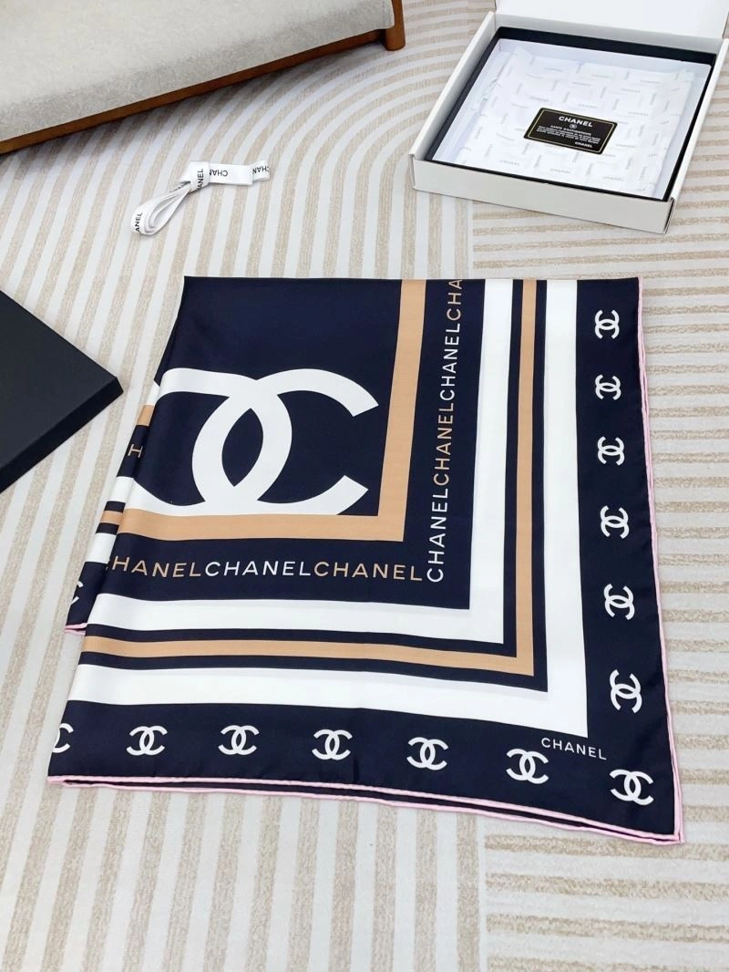 Effortless Chanel Scarf 271884