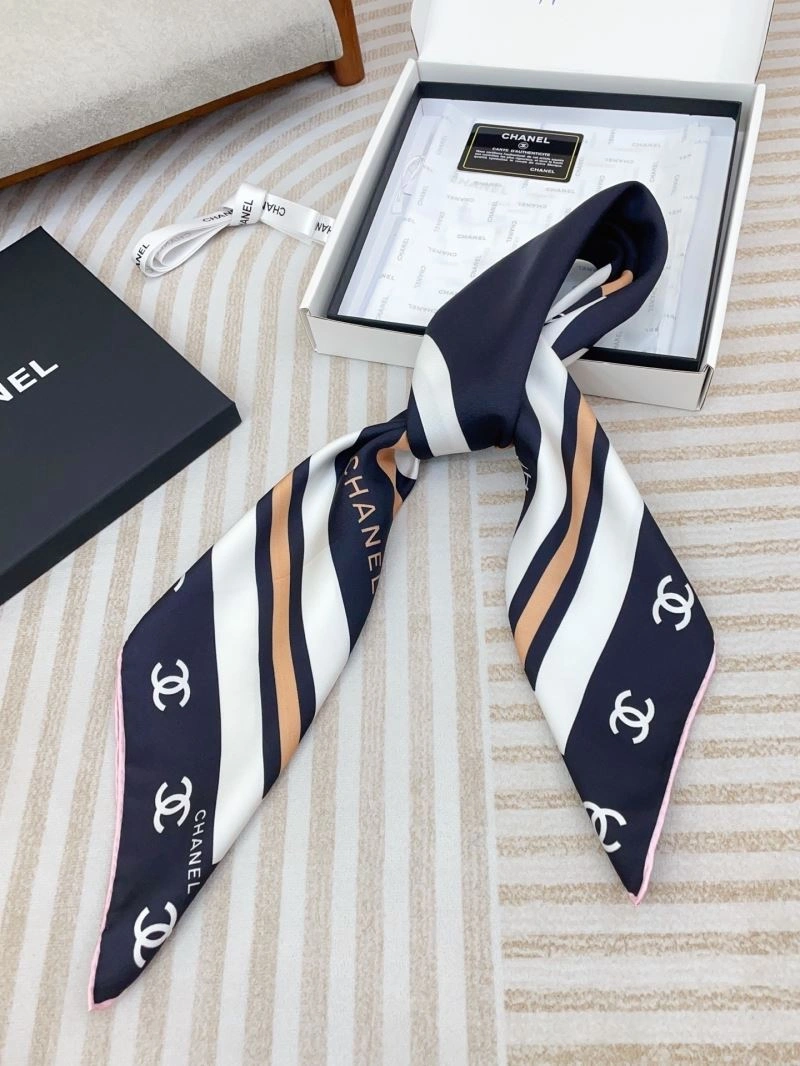 Effortless Chanel Scarf 271884