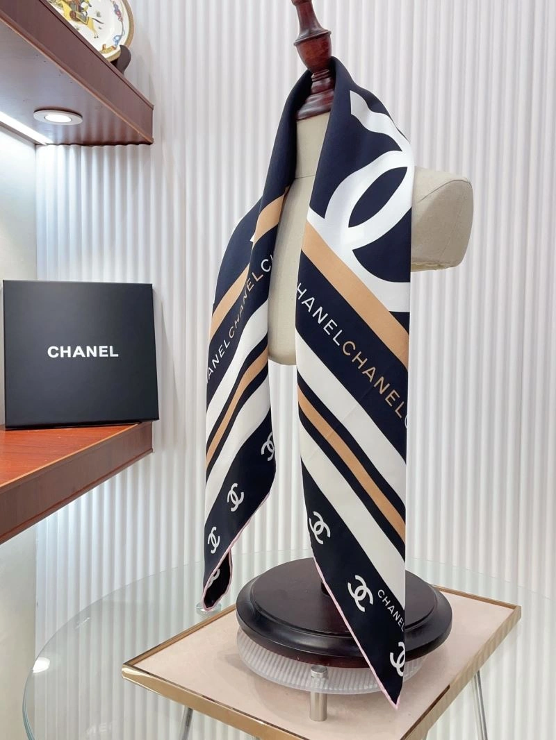 Effortless Chanel Scarf 271884