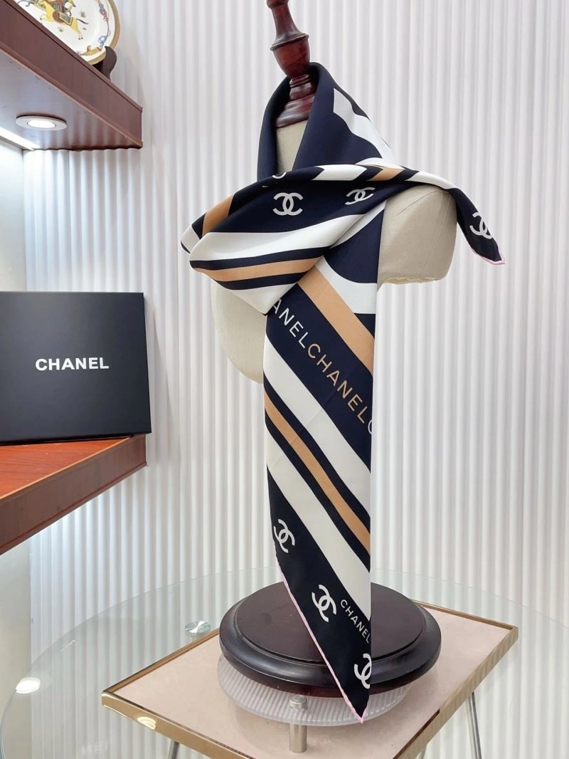 Effortless Chanel Scarf 271884