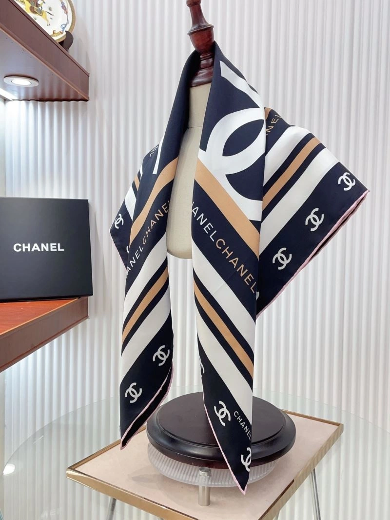 Effortless Chanel Scarf 271884