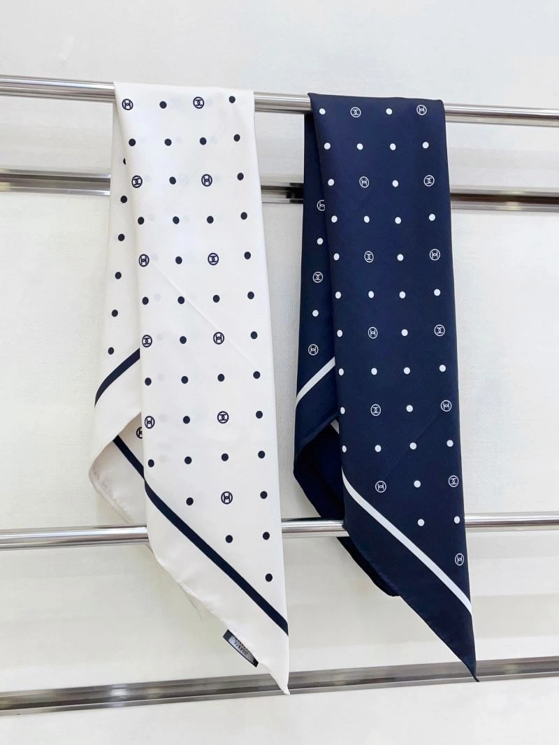 Unique Chanel Scarf 271893