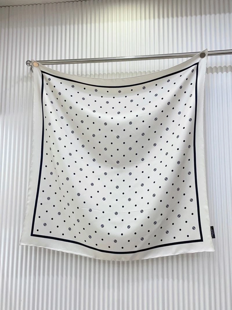 Unique Chanel Scarf 271893