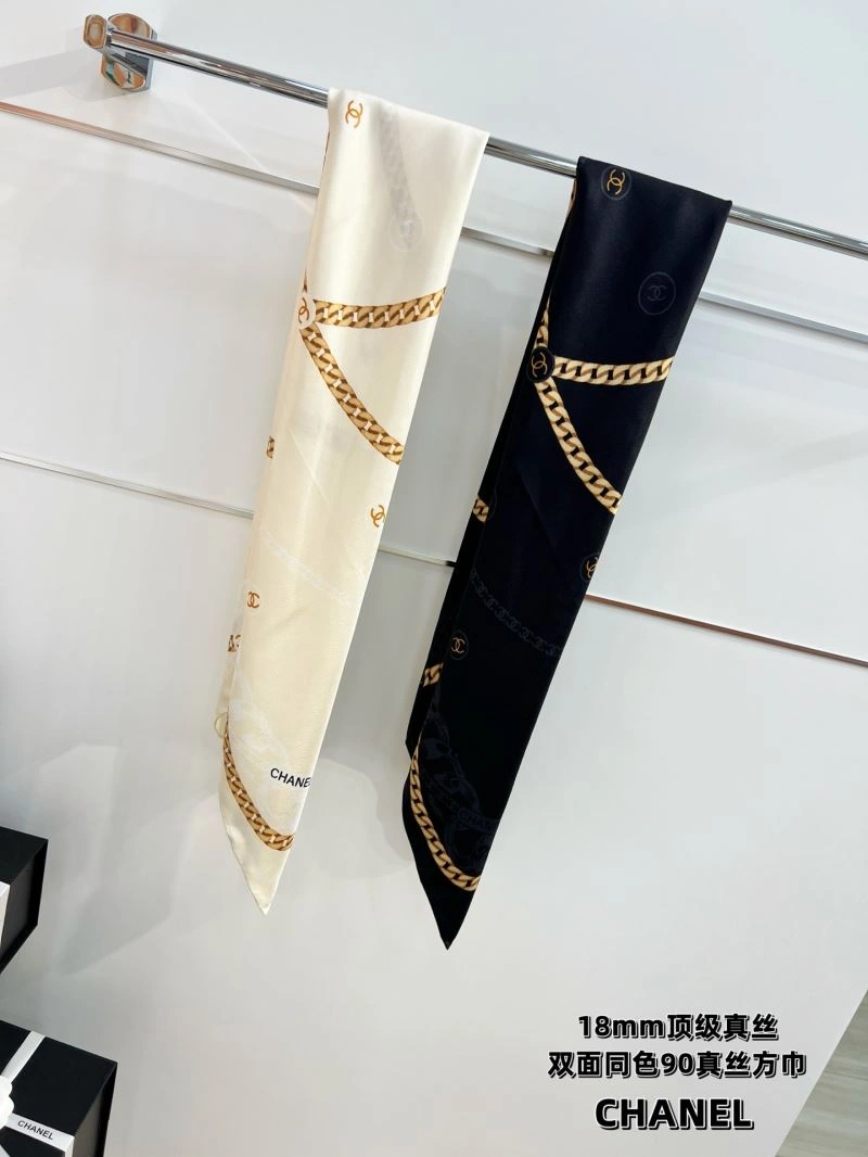 Packable Chanel Scarf 271875