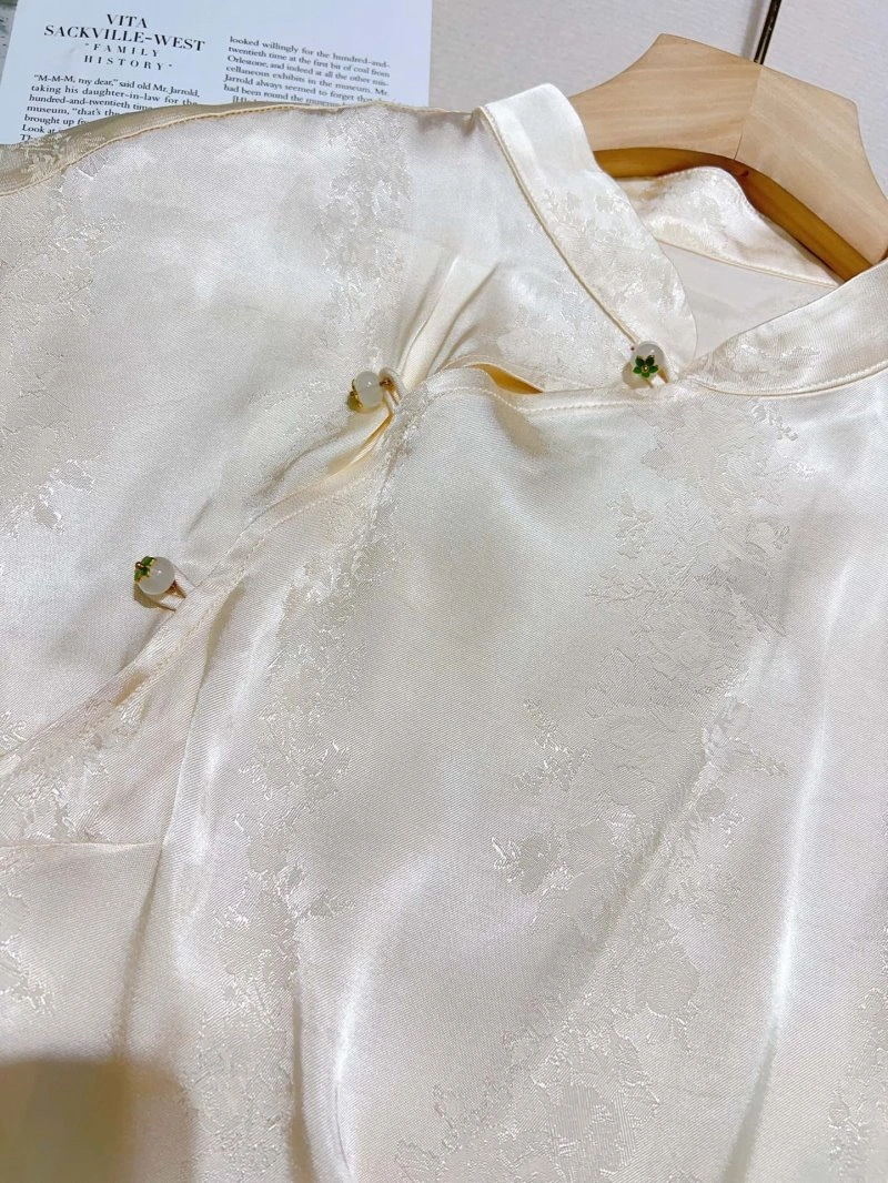 Flexible Chanel Shirts 110476
