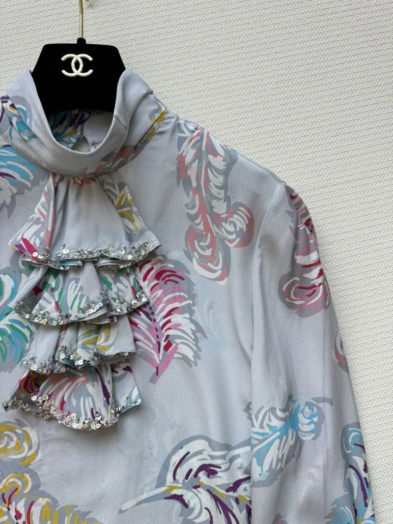 Compact Chanel Shirts 108121