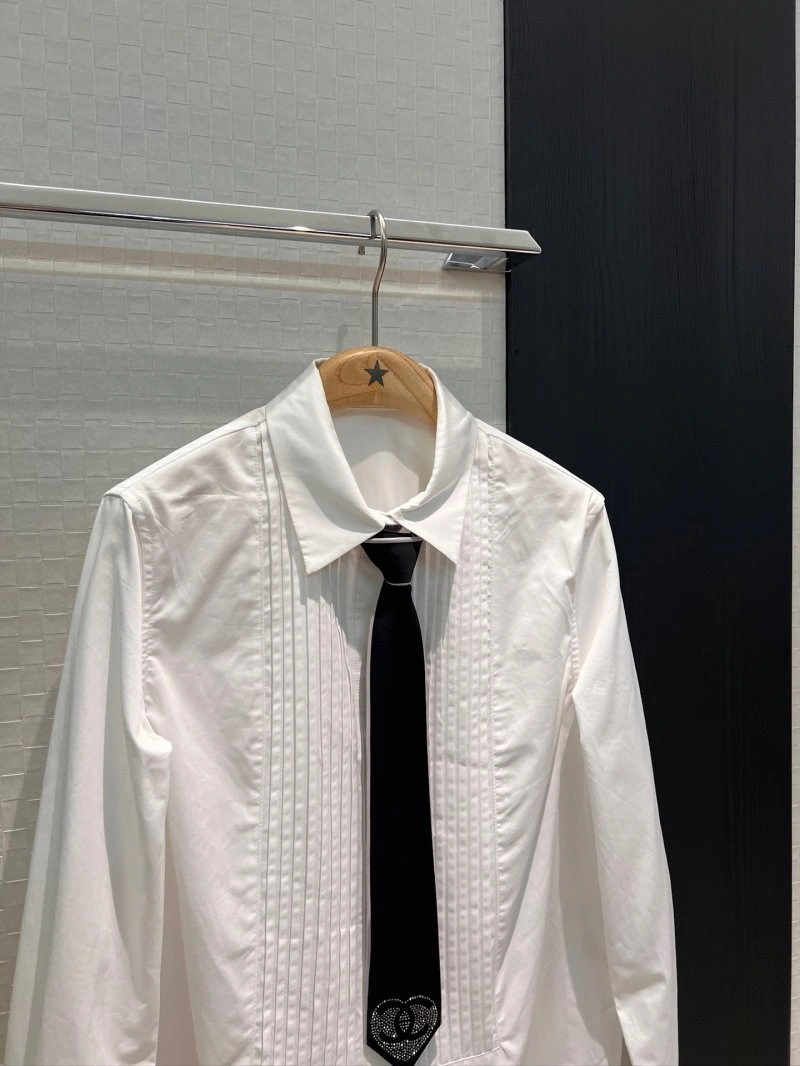 Chanel Shirts Unisex 108114