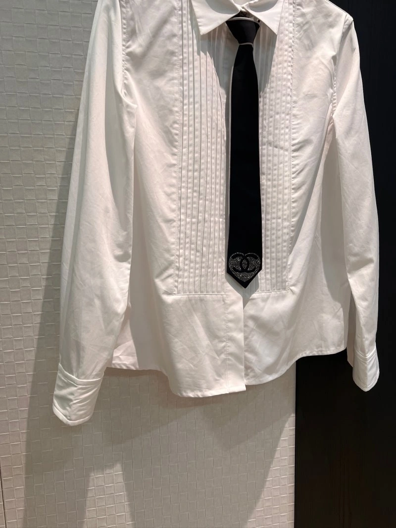 Chanel Shirts Unisex 108114