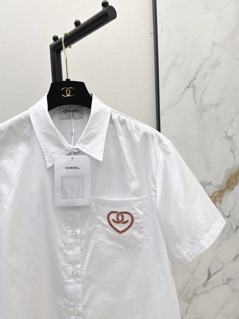 Trendsetting Chanel Shirts 108100