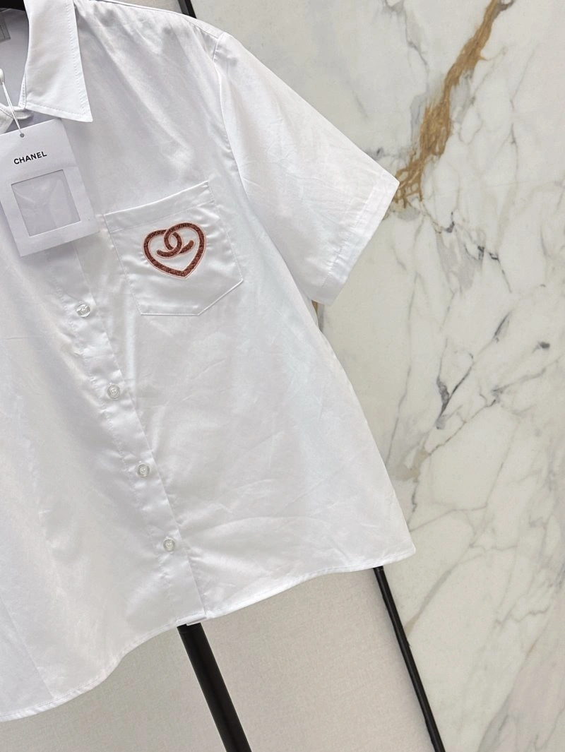 Trendsetting Chanel Shirts 108100