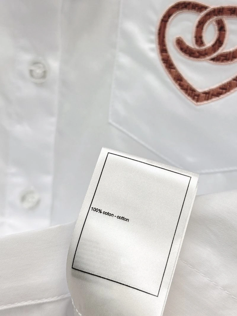 Trendsetting Chanel Shirts 108100