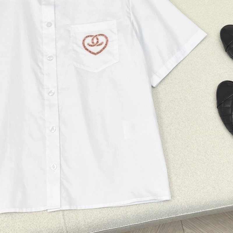 Trendsetting Chanel Shirts 109768