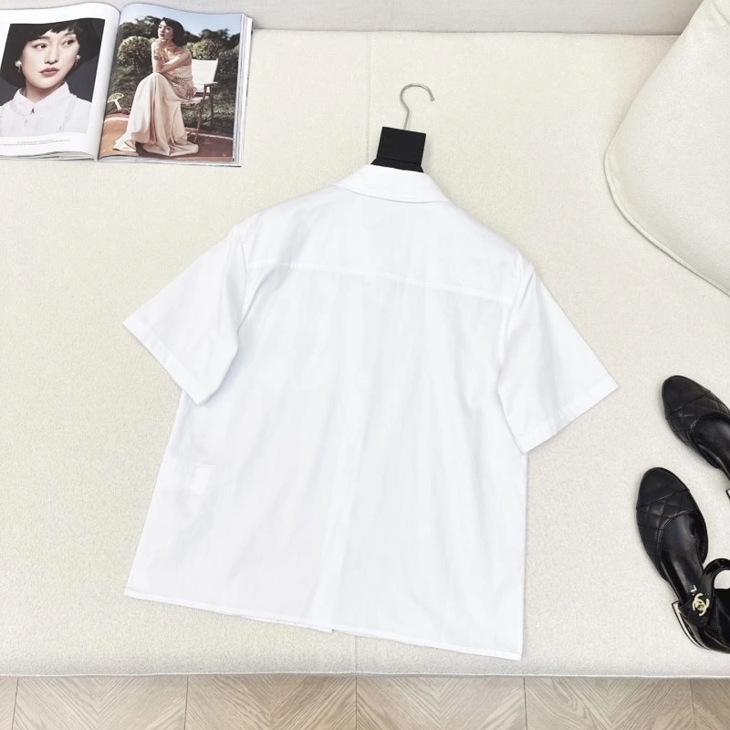 Trendsetting Chanel Shirts 109768
