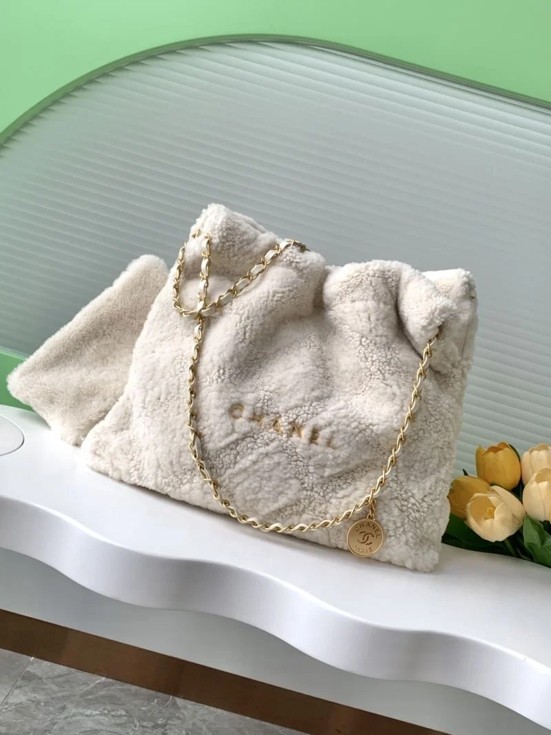 Chanel Shopping Bags Durable 53835