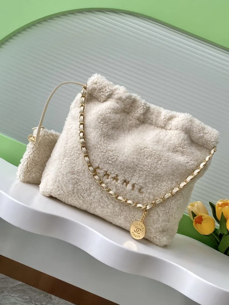 Chanel Shopping Bags Comfortable 53871