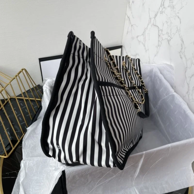 Modern Chanel Shopping Bags 53817