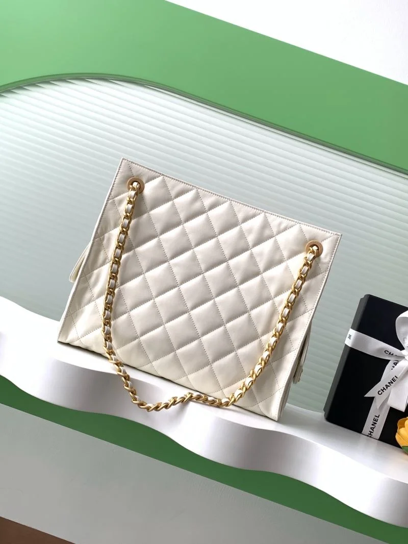 Chanel Shopping Bags Compact 53812