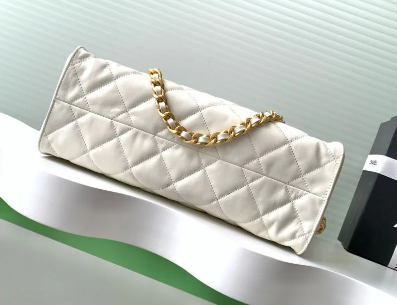 Chanel Shopping Bags Compact 53812