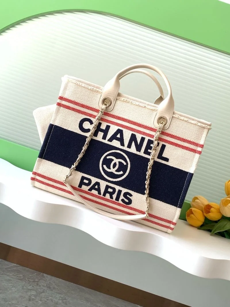 Chanel Shopping Bags UrbanChic 52695