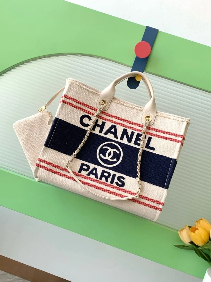 Chanel Shopping Bags UrbanChic 52695