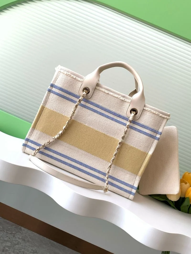 Practical Chanel Shopping Bags 52719