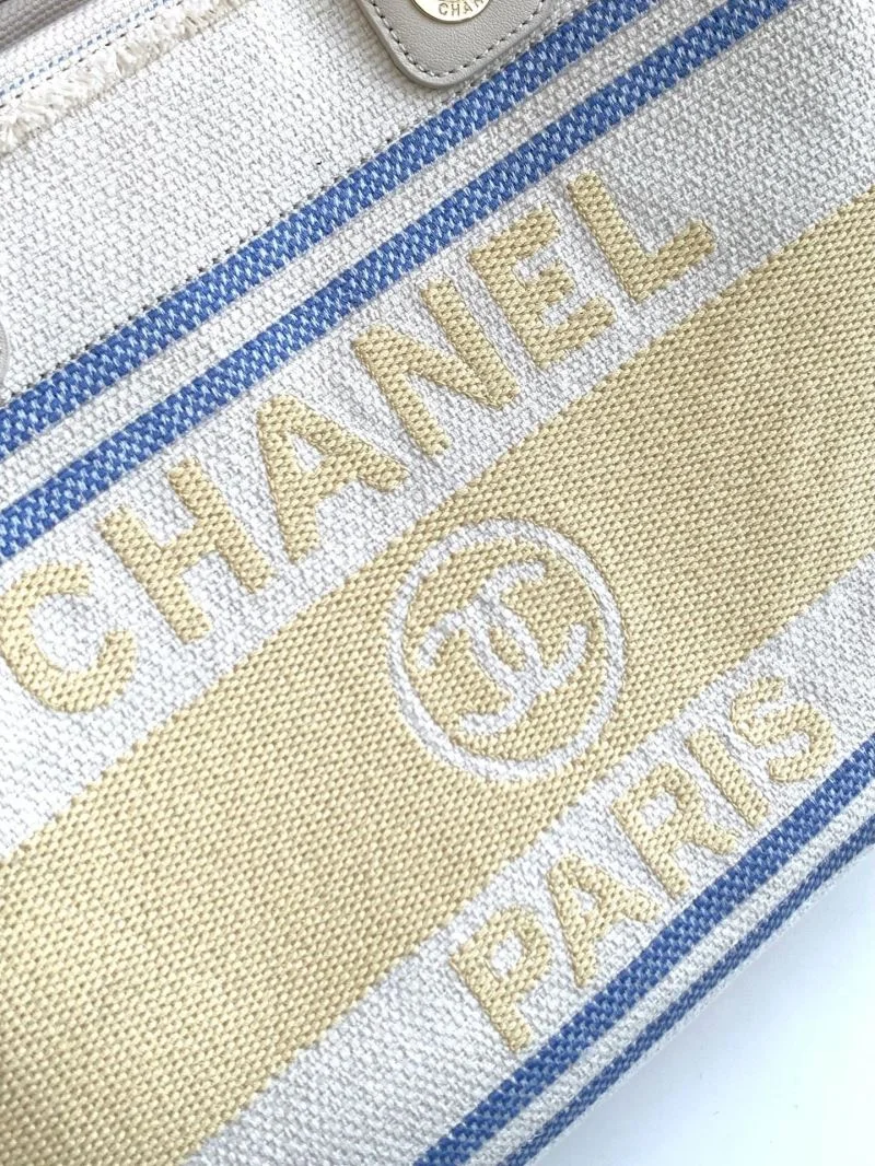 Practical Chanel Shopping Bags 52719