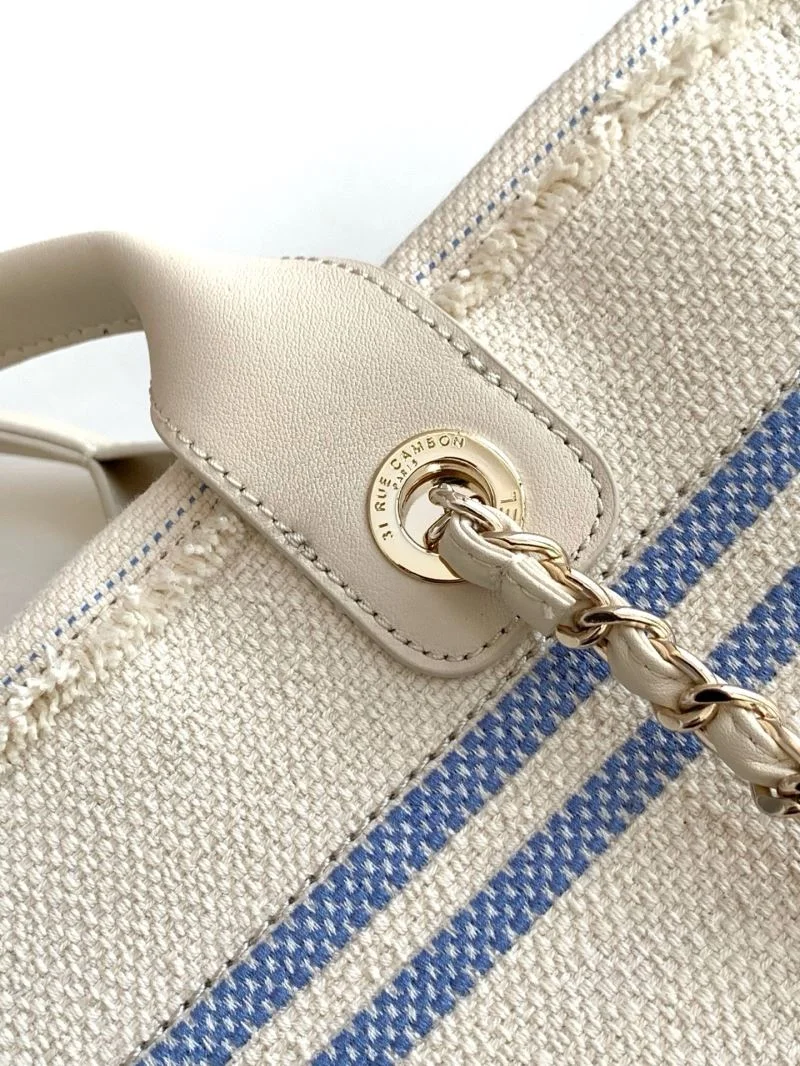 Practical Chanel Shopping Bags 52719