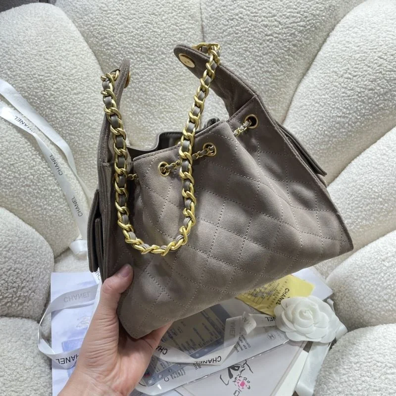 ZipUp Chanel Shopping Bags 52684