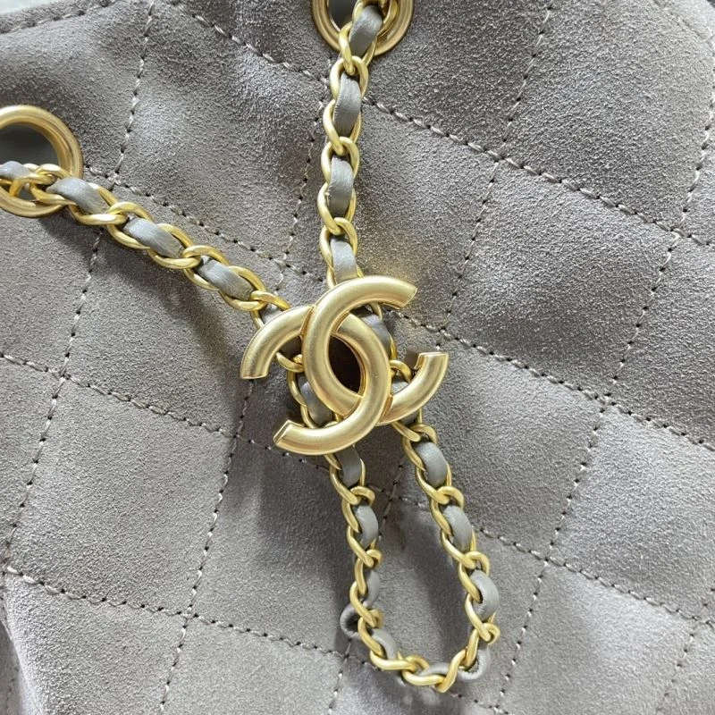 ZipUp Chanel Shopping Bags 52684