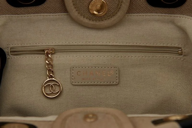 Soft Chanel Shopping Bags 52673