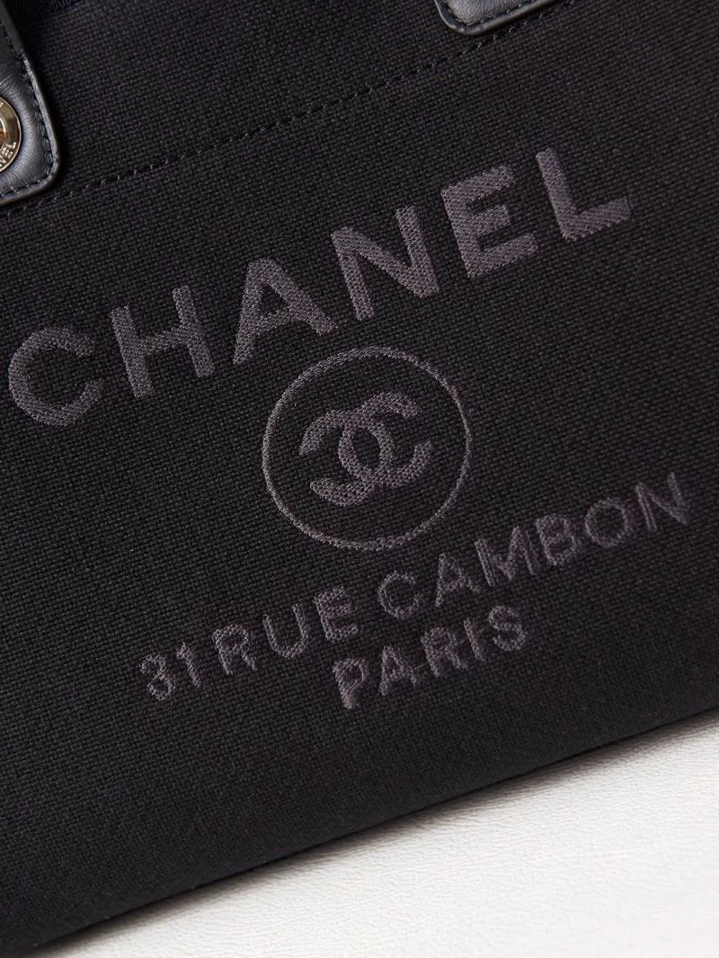 Bold Chanel Shopping Bags 37578